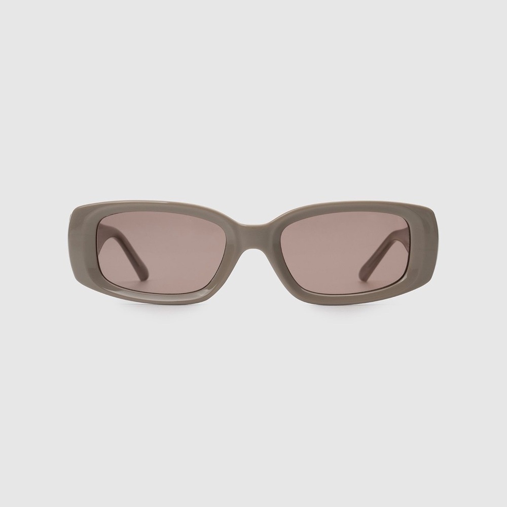 Blue Elephant Sara Oatmeal Sunglasses EUC SOLD OUT